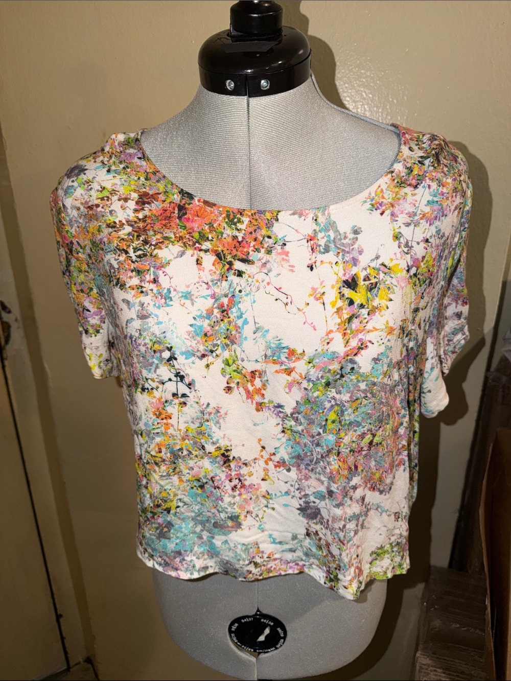 Forever 21 White Multicolor Floral Short Sleeve Tee